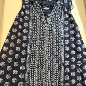 Sonoma Navy and White Patterned Sleeveless Top